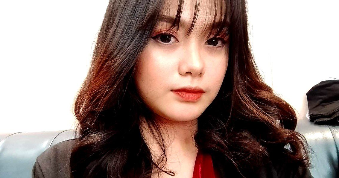Rất đẹp! Người mẫu Mila Azul thủ dâm ngoài trời! !